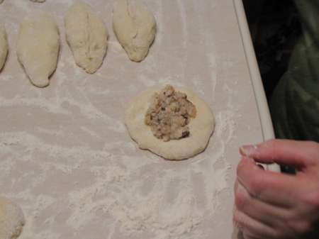 Пирожки с рыбой и луком Пирожки с рыбой и луком